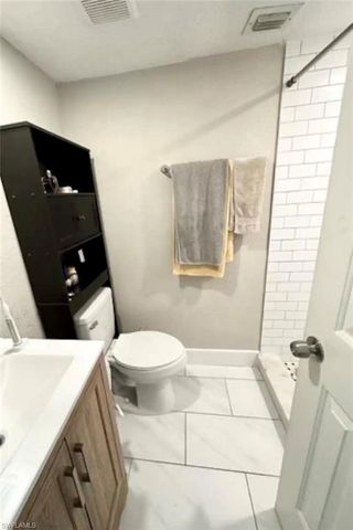 4605 Bayshore DR G2, Naples, FL 34112