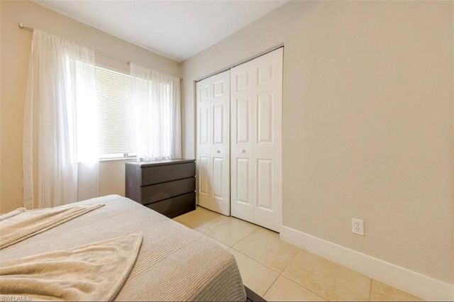 4605 Bayshore DR G2, Naples, FL 34112