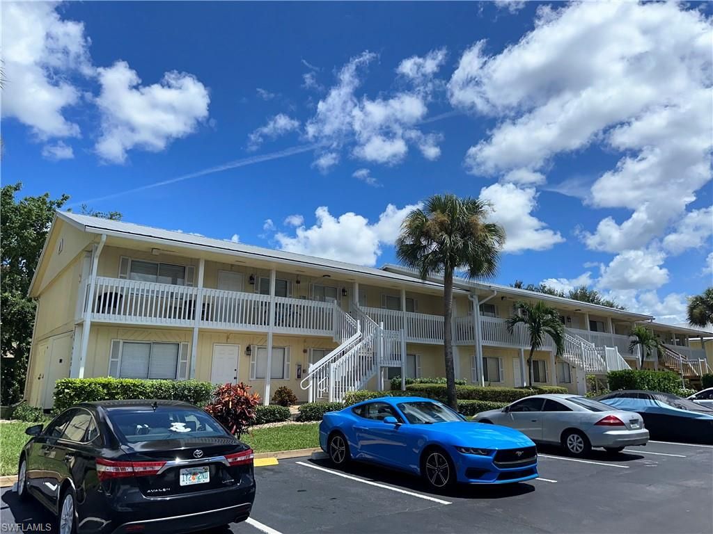 4605 Bayshore DR G2, Naples, FL 34112