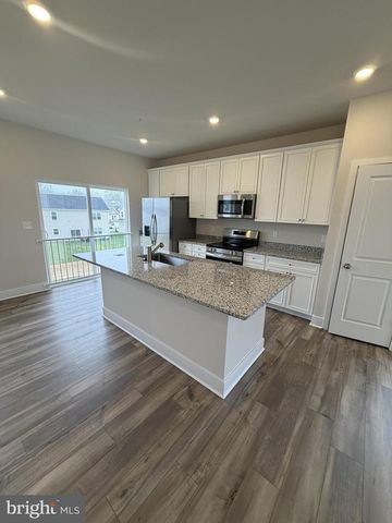 5511 ABERDEEN PL, White Plains, MD 20695