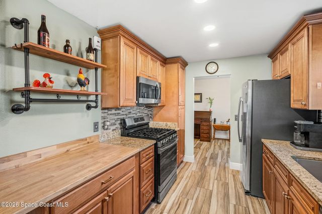 2899 Pebble Creek Street, Melbourne, FL 32935