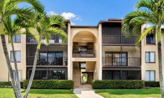 627 Sea Pine Way C2, Greenacres, FL 33415