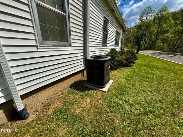1529 Beech Creek Rd Road, Rogersville, TN 37857