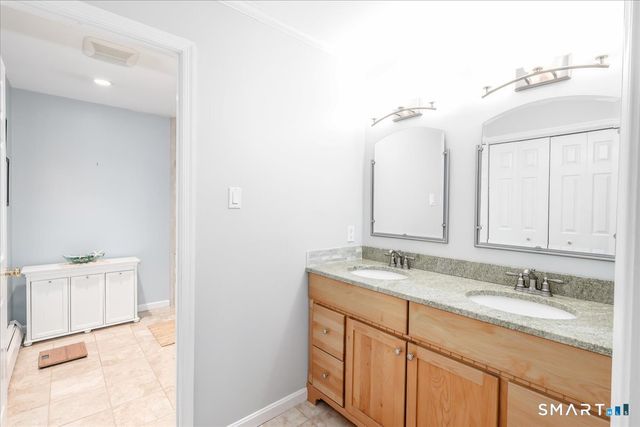 32 Country Way, Bethel, CT 06801