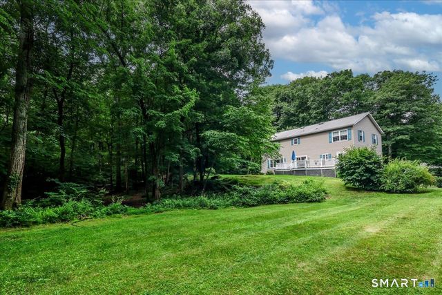 32 Country Way, Bethel, CT 06801