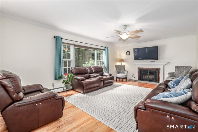 32 Country Way, Bethel, CT 06801