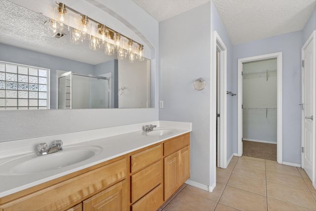 1346 Mountain Vista Drive SE, Rio Rancho, NM 87124
