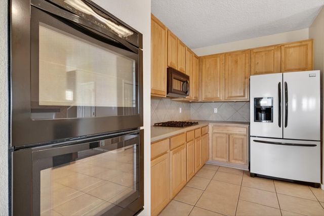 1346 Mountain Vista Drive SE, Rio Rancho, NM 87124