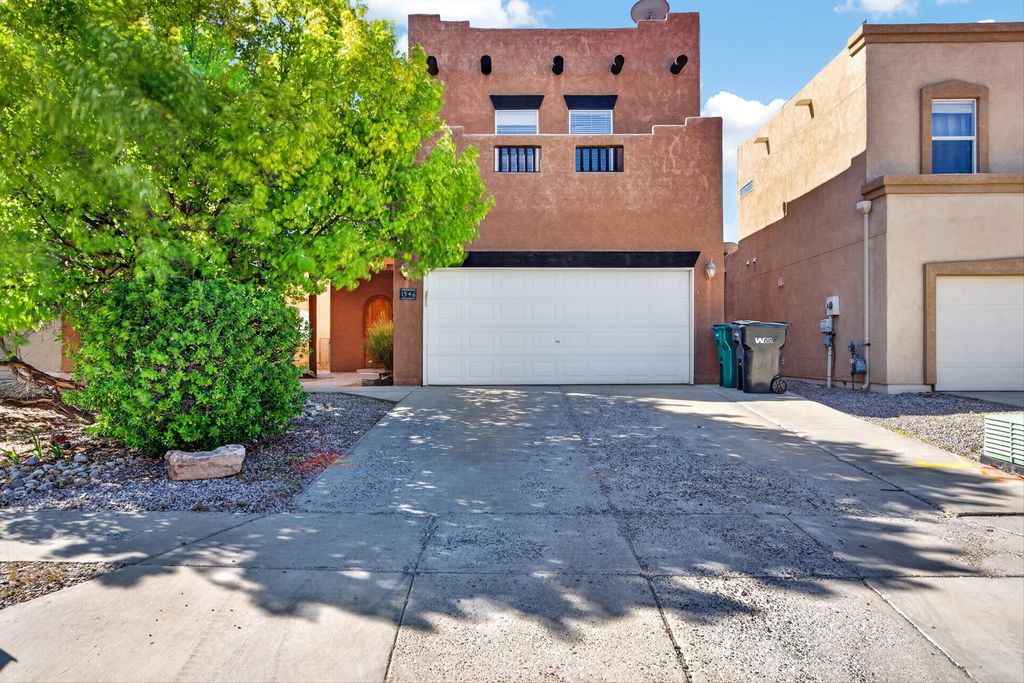 1346 Mountain Vista Drive SE, Rio Rancho, NM 87124