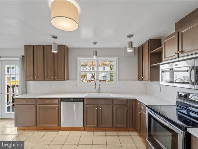2904 MADEIRA CT, Woodbridge, VA 22192