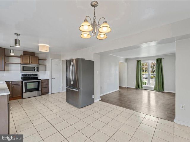 2904 MADEIRA CT, Woodbridge, VA 22192