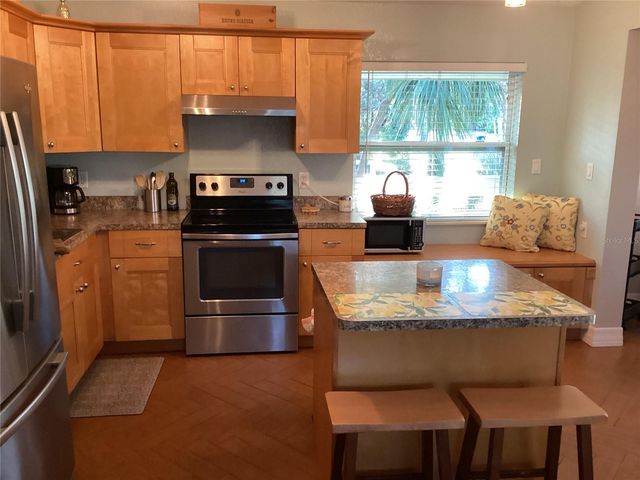 401 PENNSYLVANIA AVENUE, Crystal Beach, FL 34681