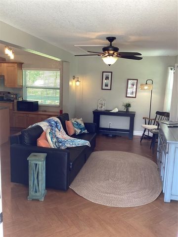 401 PENNSYLVANIA AVENUE, Crystal Beach, FL 34681