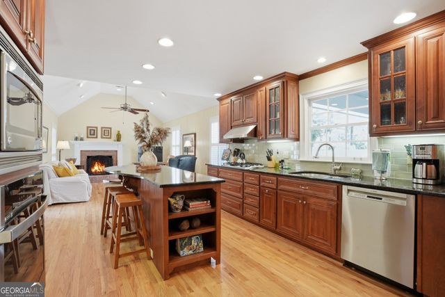 647 Park Lane, Decatur, GA 30033