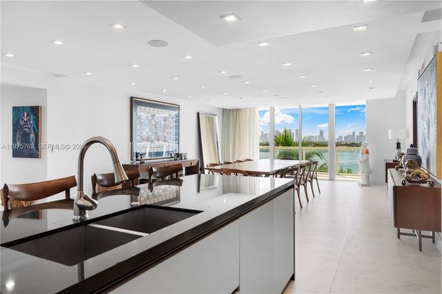 450 Alton Rd 901-902, Miami Beach, FL 33139