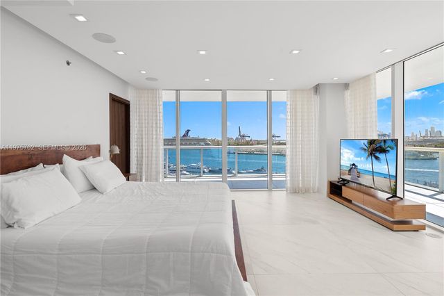 450 Alton Rd 901-902, Miami Beach, FL 33139