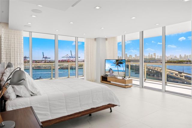 450 Alton Rd 901-902, Miami Beach, FL 33139