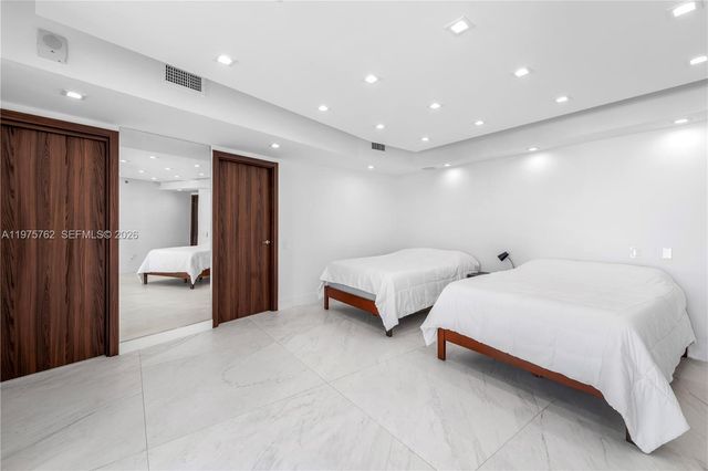 450 Alton Rd 901-902, Miami Beach, FL 33139