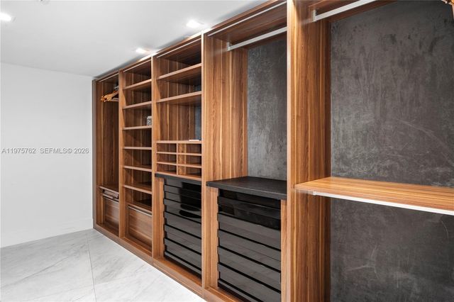 450 Alton Rd 901-902, Miami Beach, FL 33139