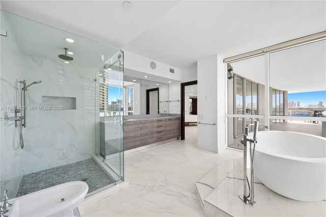 450 Alton Rd 901-902, Miami Beach, FL 33139