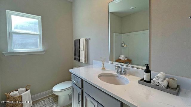 307 Castlewood Circle, Canton, MS 39046