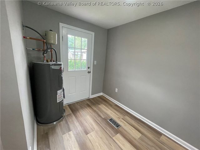 3608 36th Street, Nitro, WV 25143