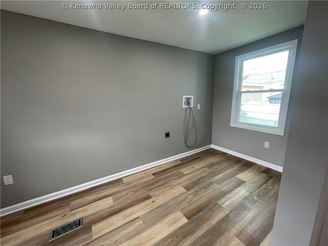 3608 36th Street, Nitro, WV 25143