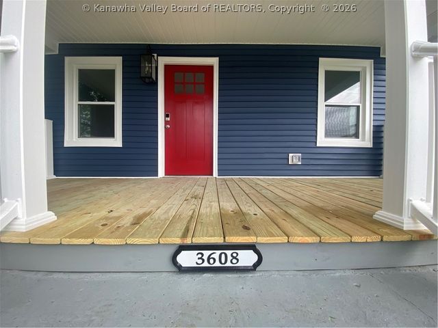 3608 36th Street, Nitro, WV 25143
