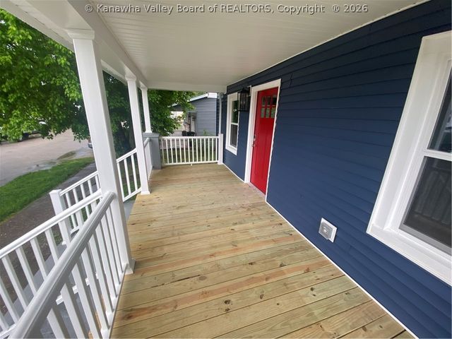 3608 36th Street, Nitro, WV 25143