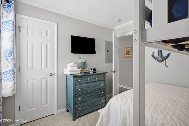 1707 Carolina Beach Avenue N Apt 1h, Carolina Beach, NC 28428
