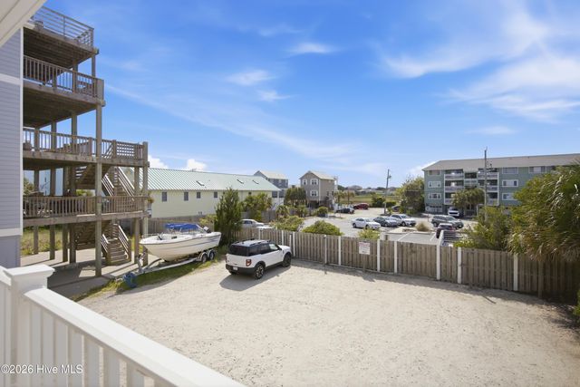 1707 Carolina Beach Avenue N Apt 1h, Carolina Beach, NC 28428