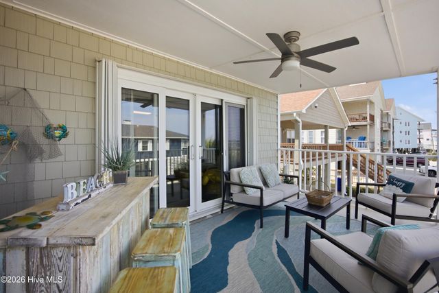 1707 Carolina Beach Avenue N Apt 1h, Carolina Beach, NC 28428