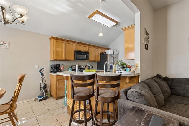 15900 Vicki Drive, Oklahoma City, OK 73170