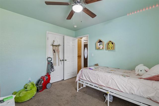 15900 Vicki Drive, Oklahoma City, OK 73170