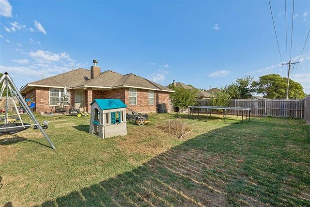 15900 Vicki Drive, Oklahoma City, OK 73170