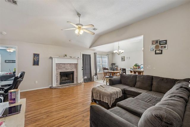 15900 Vicki Drive, Oklahoma City, OK 73170