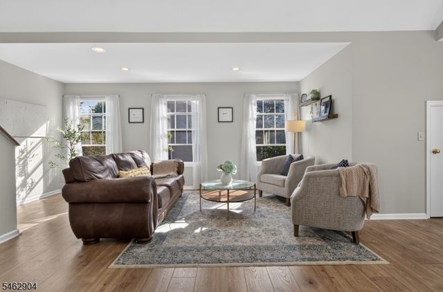 8 OAK KNOLL LANE, Bedminster Twp., NJ 07921