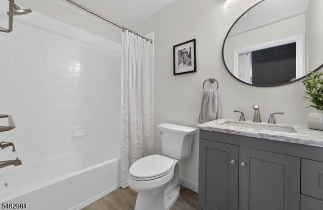 8 OAK KNOLL LANE, Bedminster Twp., NJ 07921