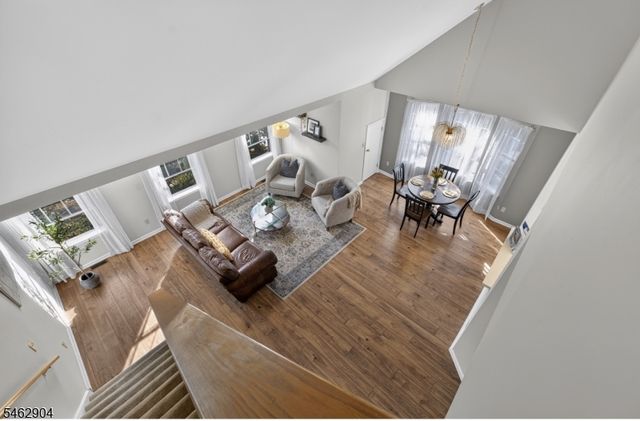 8 OAK KNOLL LANE, Bedminster Twp., NJ 07921