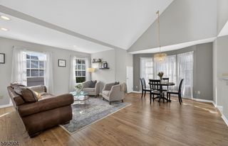 8 OAK KNOLL LANE, Bedminster Twp., NJ 07921