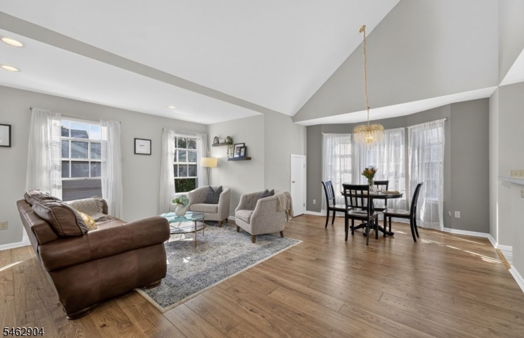 8 OAK KNOLL LANE, Bedminster Twp., NJ 07921 — exterior