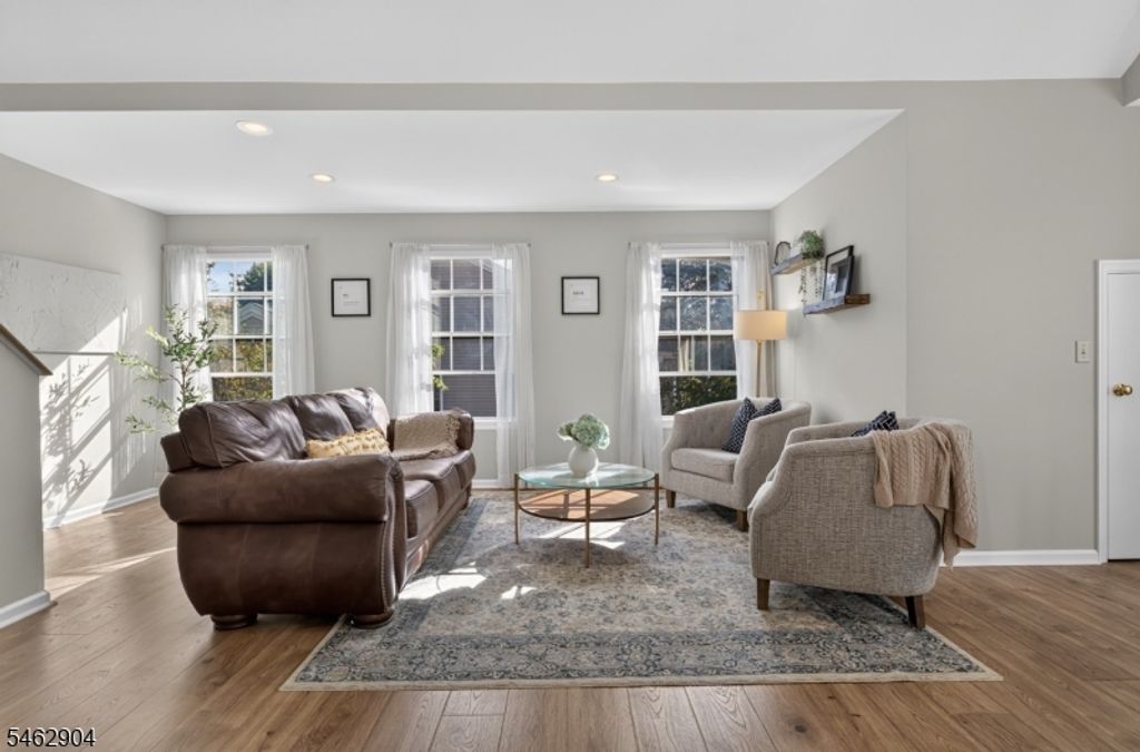 8 OAK KNOLL LANE, Bedminster Twp., NJ 07921 — photo 2