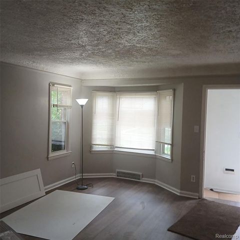 19145 Fielding Street, Detroit, MI 48219