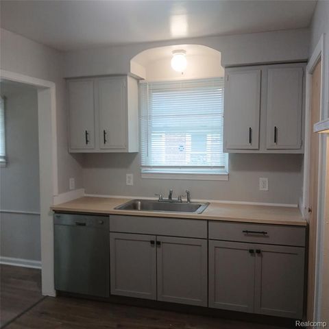 19145 Fielding Street, Detroit, MI 48219