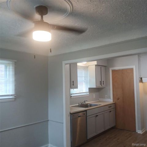 19145 Fielding Street, Detroit, MI 48219