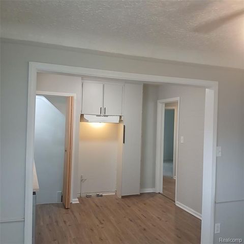 19145 Fielding Street, Detroit, MI 48219