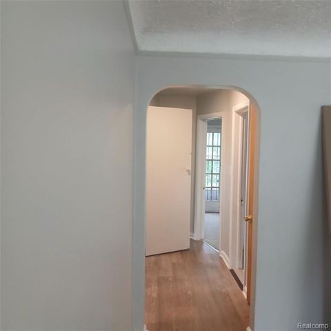 19145 Fielding Street, Detroit, MI 48219