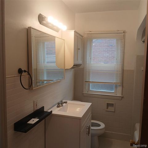 19145 Fielding Street, Detroit, MI 48219