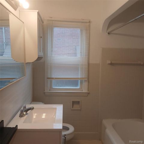 19145 Fielding Street, Detroit, MI 48219