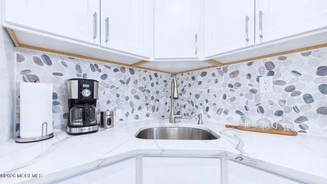 4 N Brighton Avenue, Atlantic City, NJ 08400
